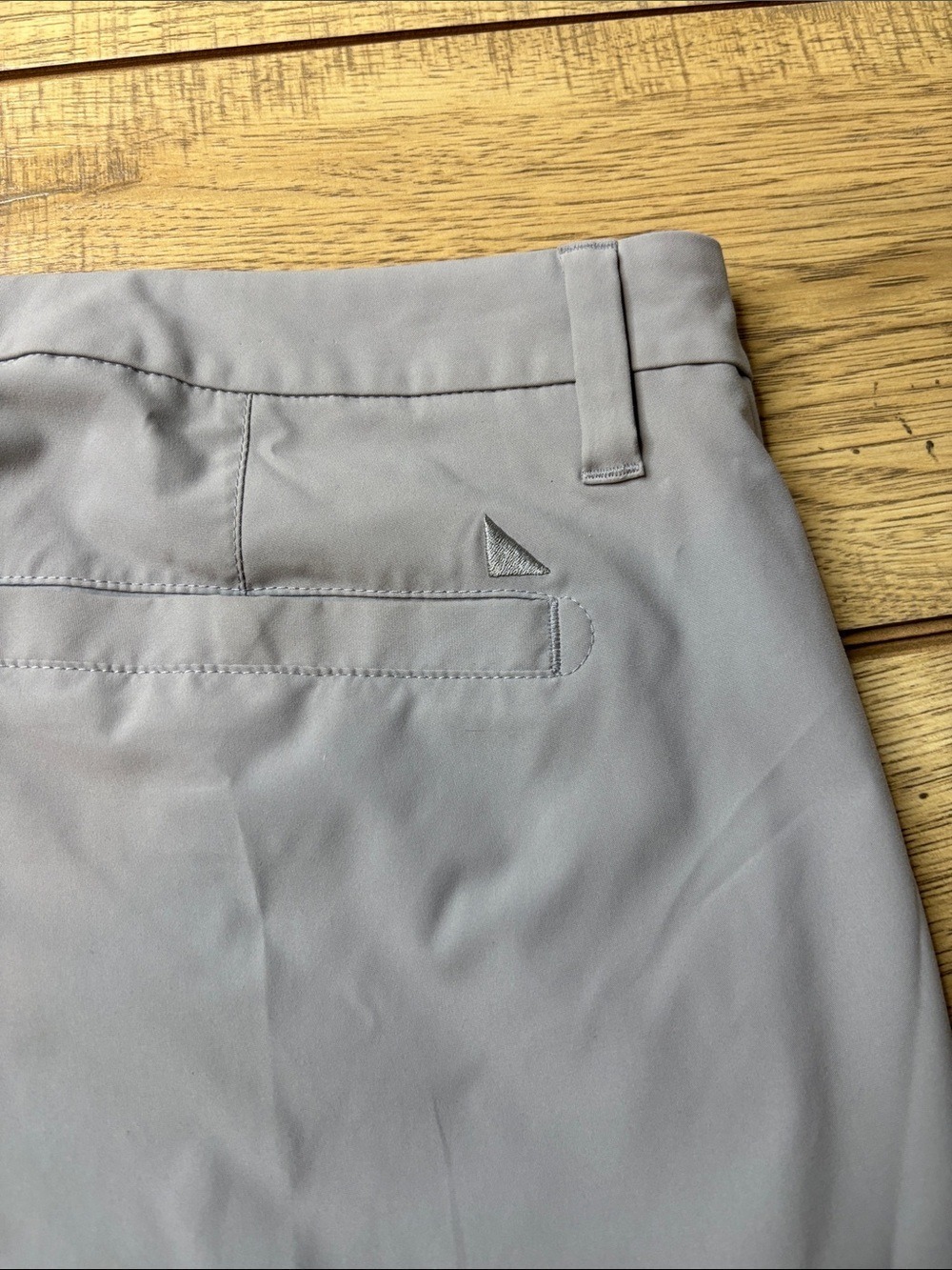 Men’s UNTUCKit Chancellor Performance Light Gray Pants Size 40x32 - Picture 5 of 7